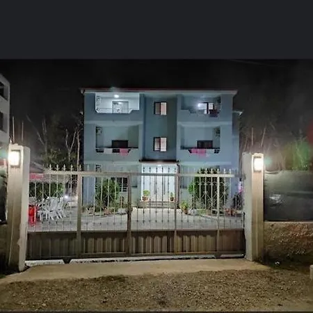 Aparthotel Vila Leo