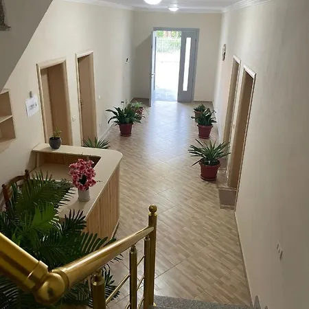 Aparthotel Vila Leo Golem (Tirana)